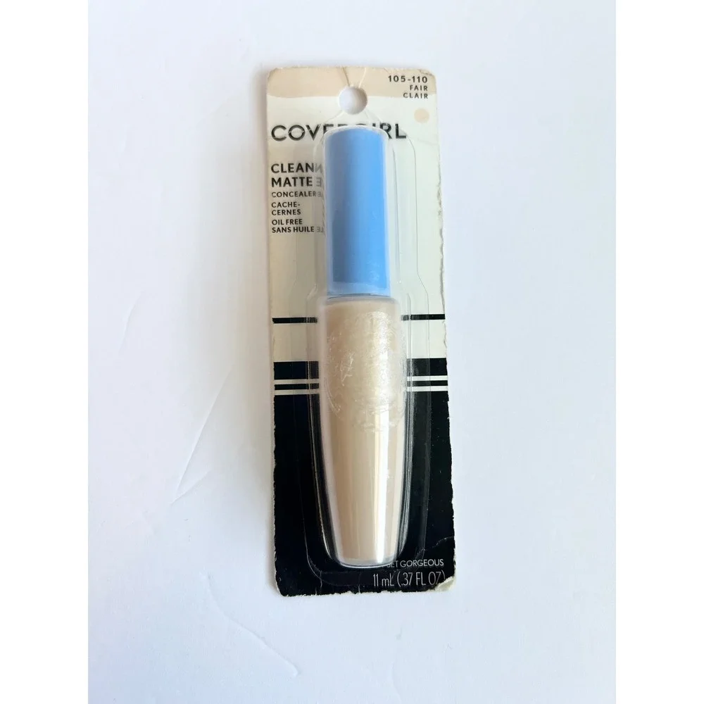 Covergirl Clean Matte Concealer 105-110 Fair Oil Free 11mL .37 fl oz New